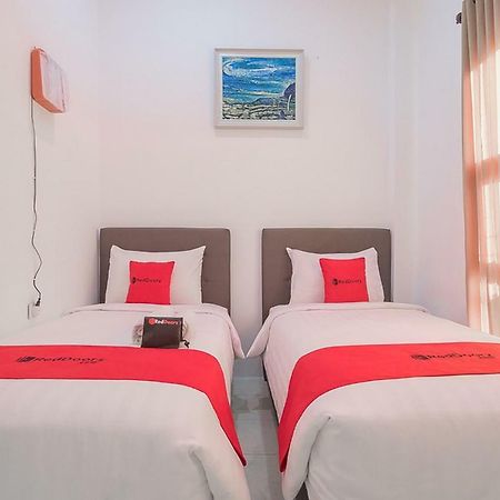 Reddoorz Near Jatinangor Town Square Hotel Ngoại thất bức ảnh