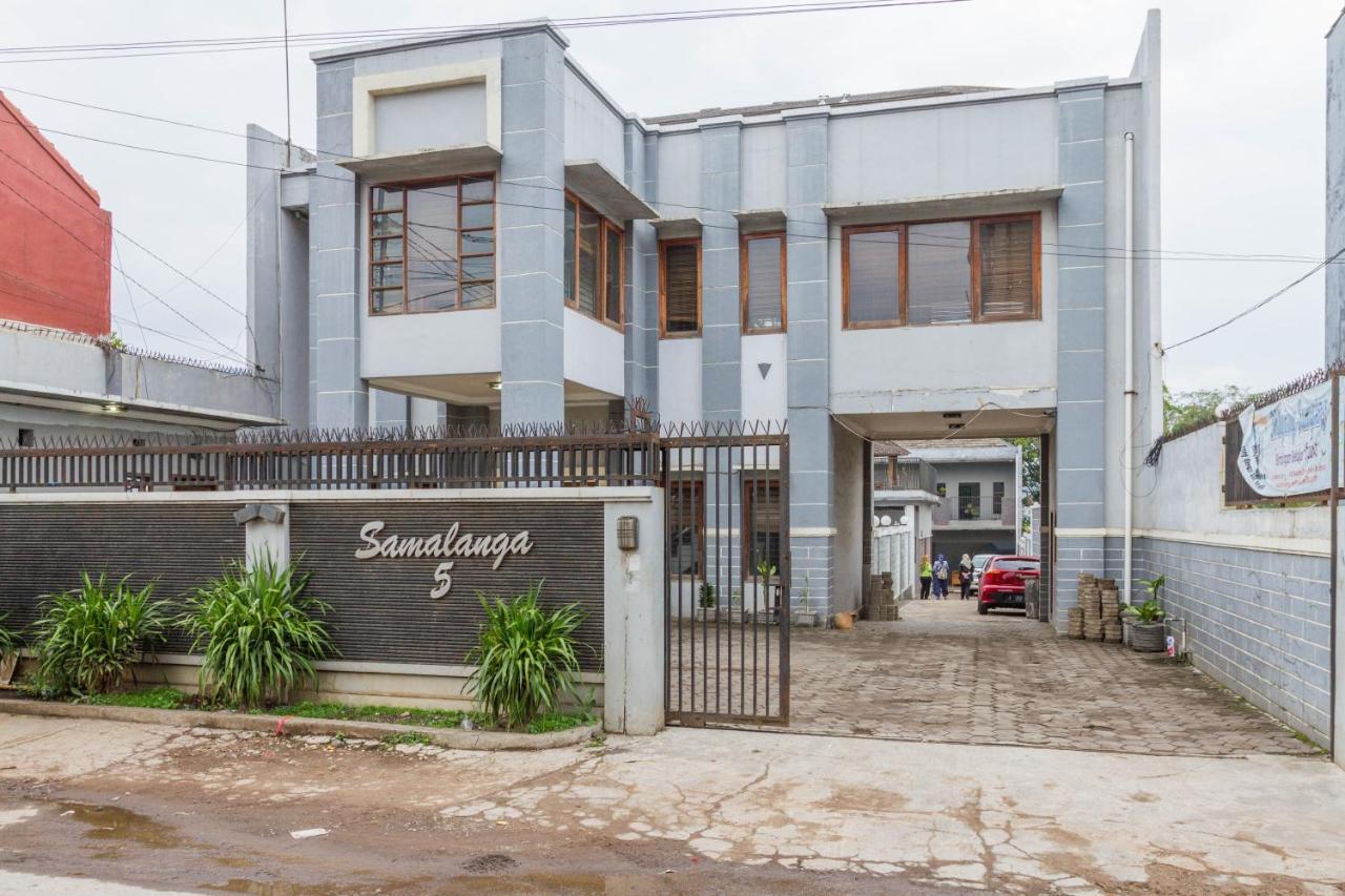 Reddoorz Near Jatinangor Town Square Hotel Ngoại thất bức ảnh