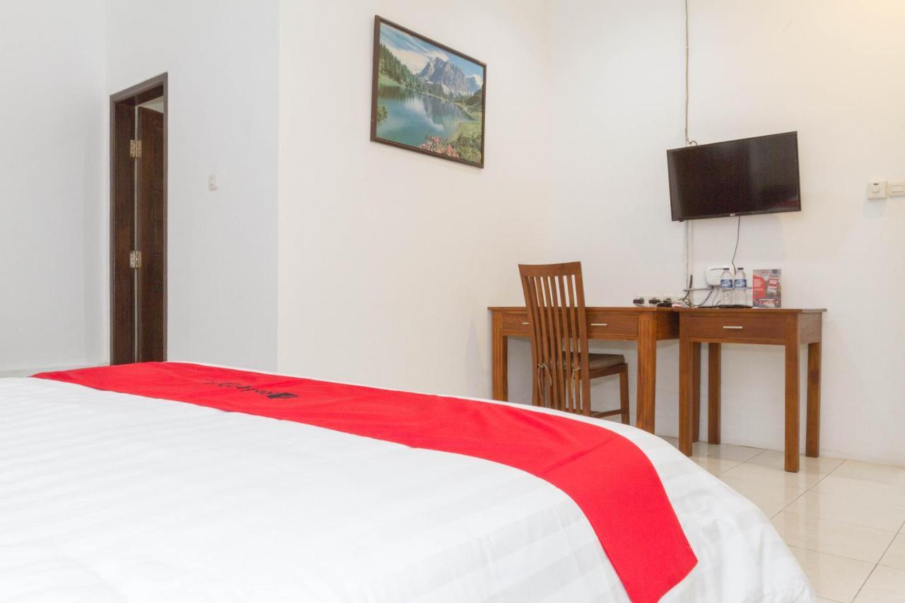 Reddoorz Near Jatinangor Town Square Hotel Ngoại thất bức ảnh