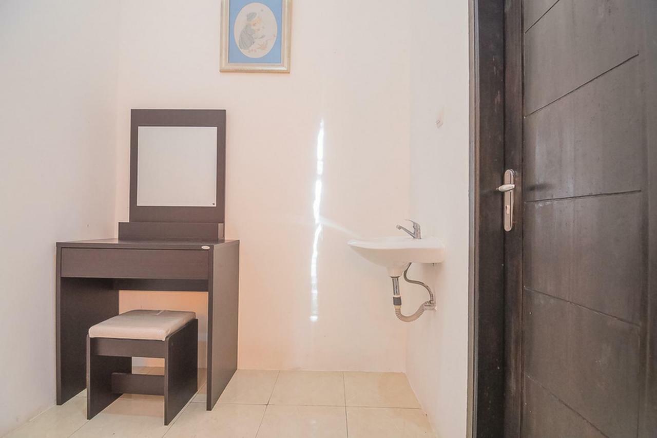 Reddoorz Near Jatinangor Town Square Hotel Ngoại thất bức ảnh