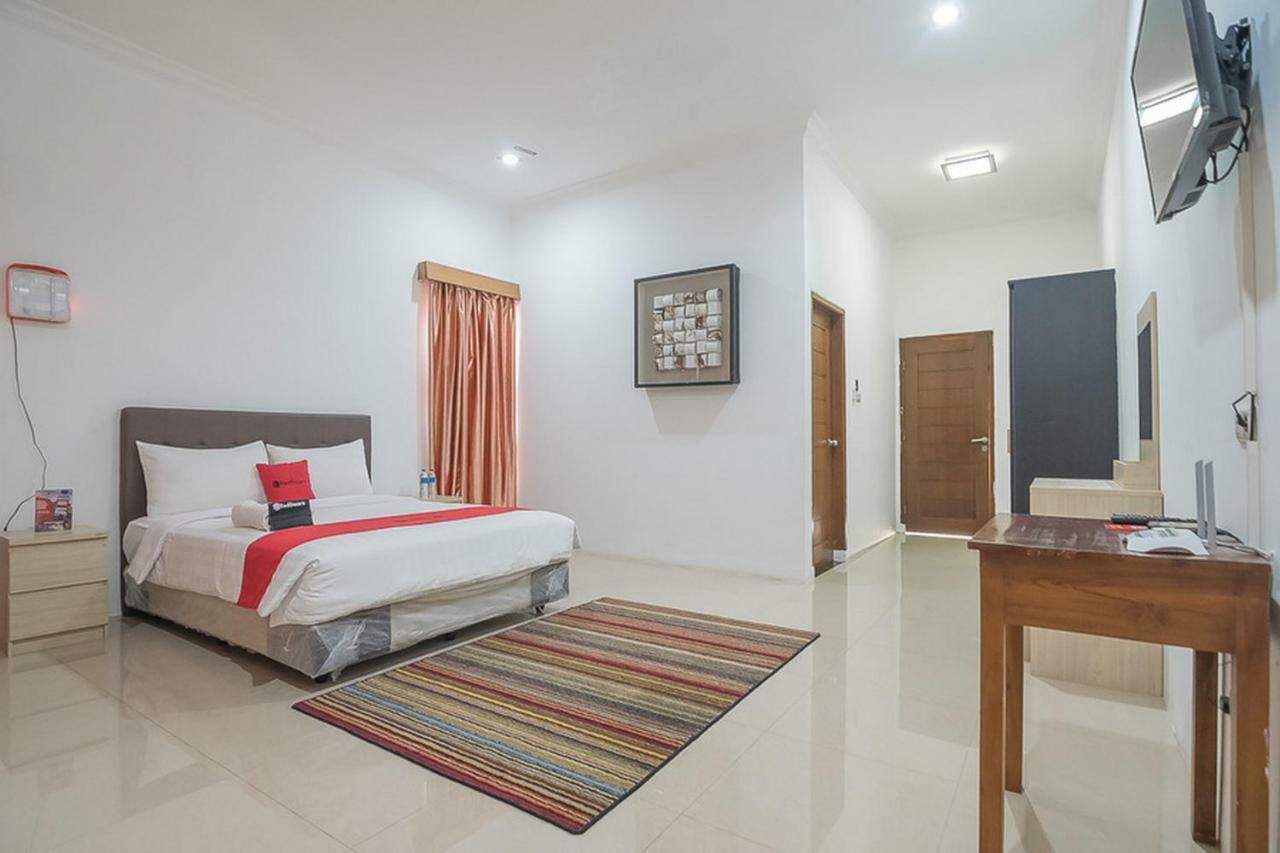 Reddoorz Near Jatinangor Town Square Hotel Ngoại thất bức ảnh