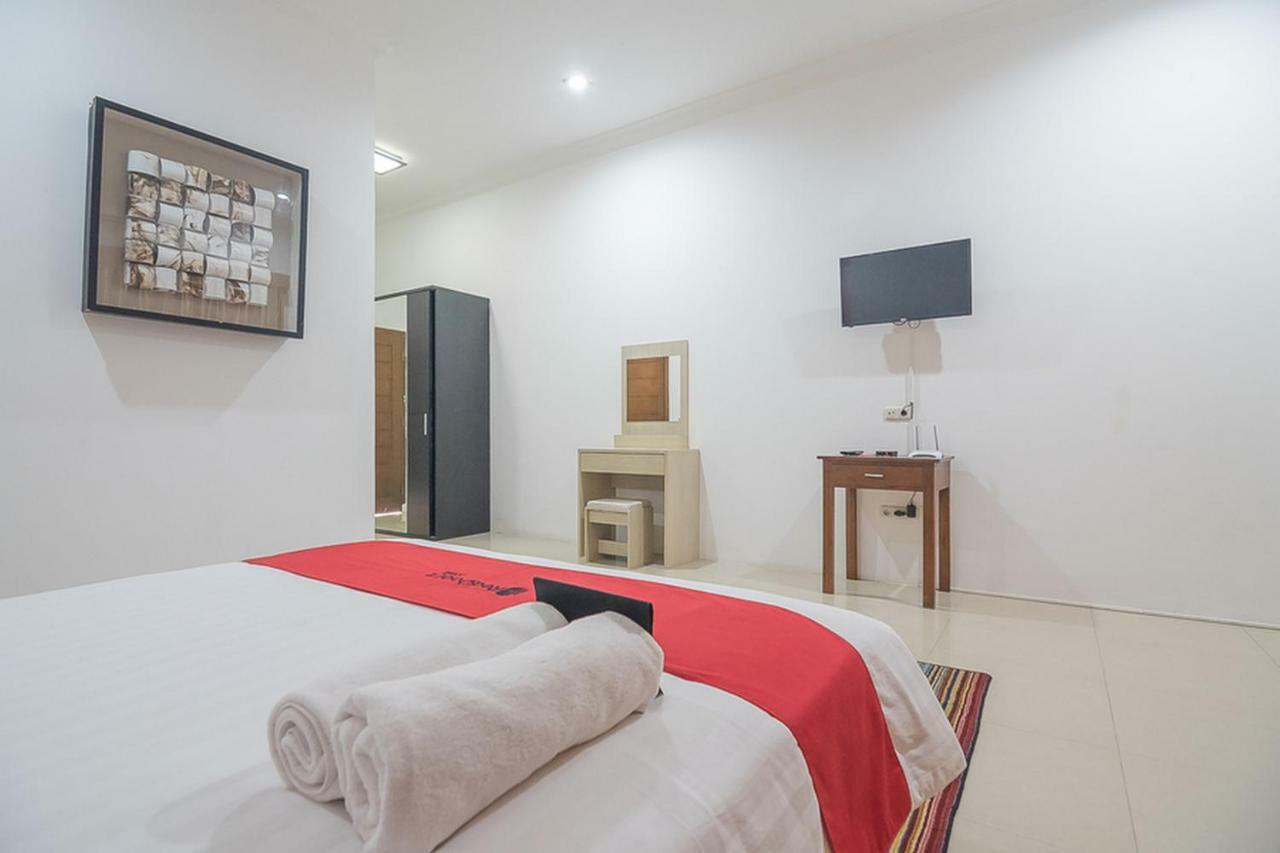 Reddoorz Near Jatinangor Town Square Hotel Ngoại thất bức ảnh